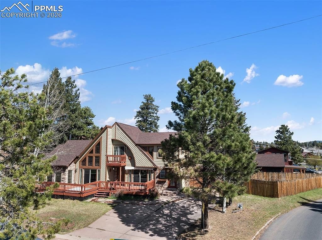 400 Hillcrest St Woodland Park, CO 80863 - Thumbnail 3