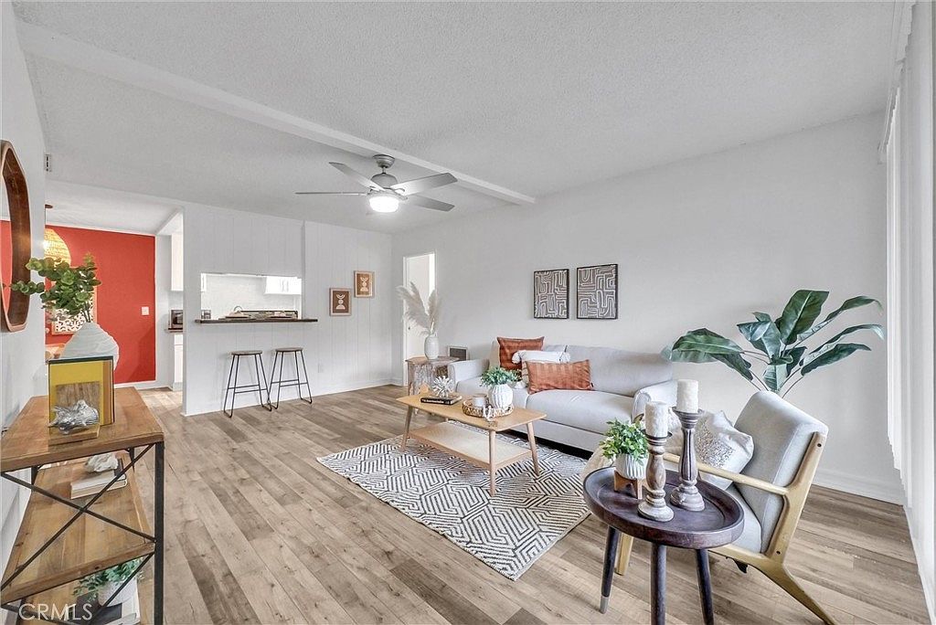 1030 W Macarthur Blvd APT 5 Santa Ana, CA 92707 - Thumbnail 3