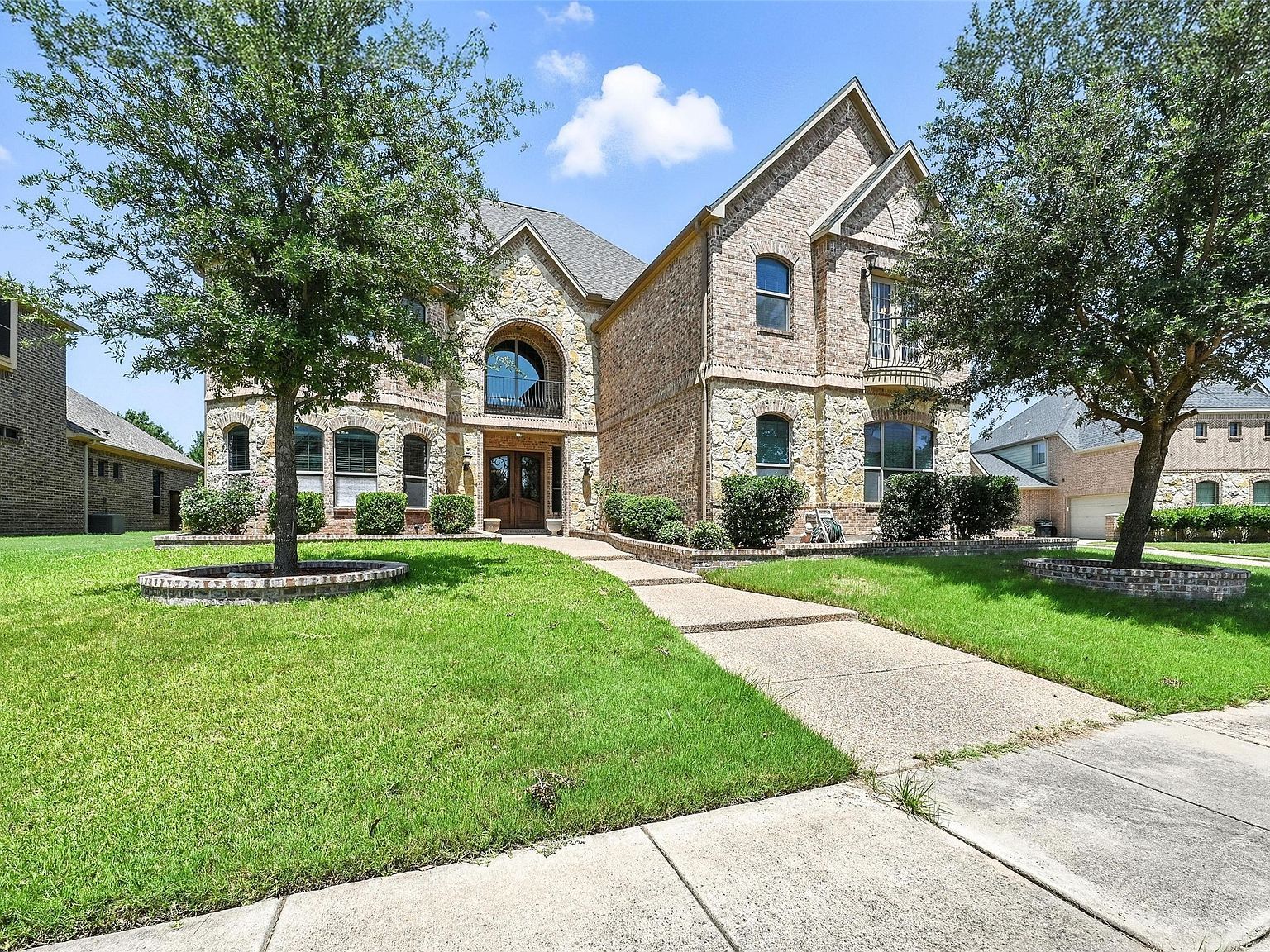 2708 Portside Dr Grand Prairie, TX 75054 - Thumbnail 3