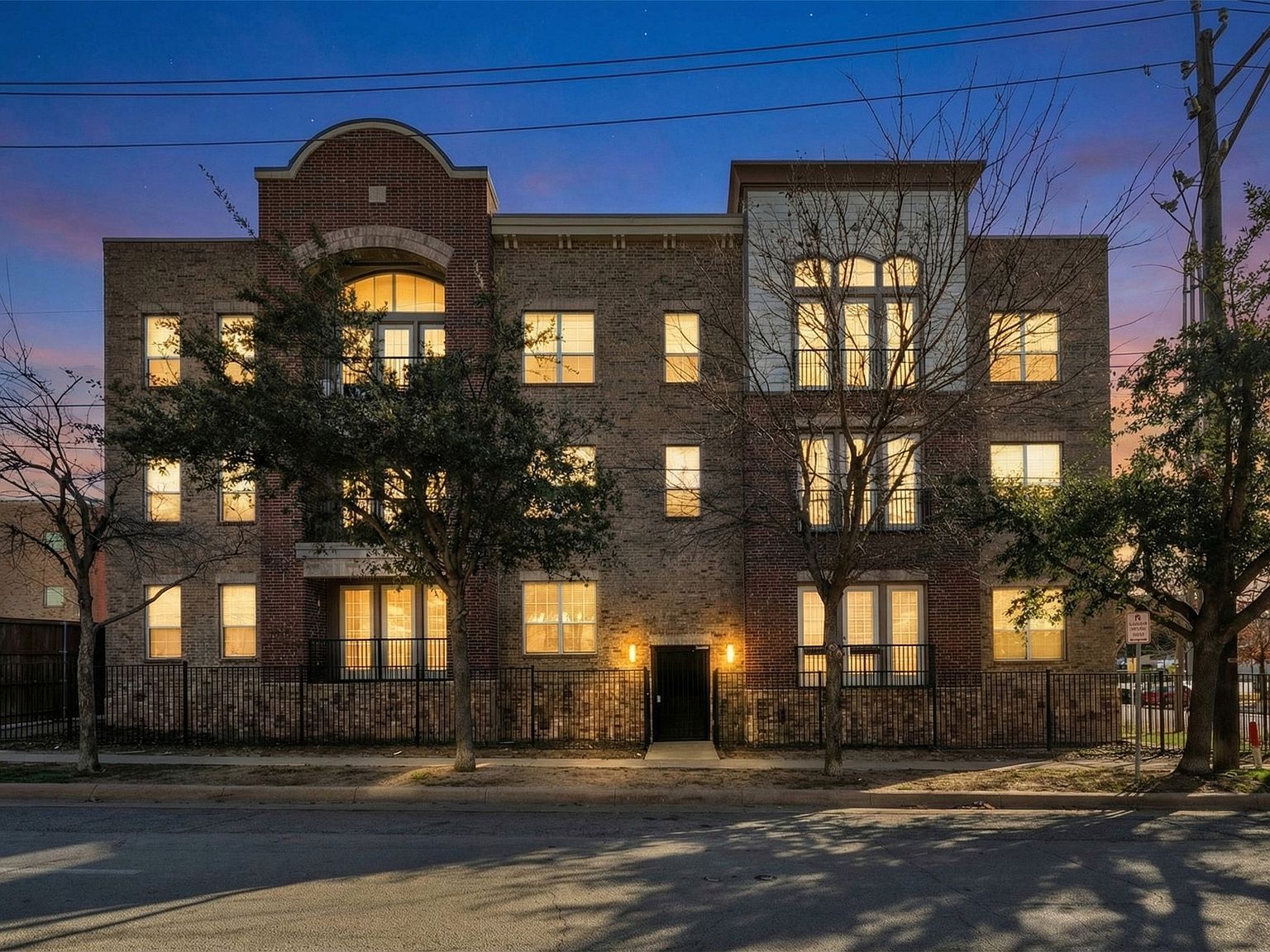 1025 W 10th St APT 2105 Fort Worth, TX 76102 - Thumbnail 3