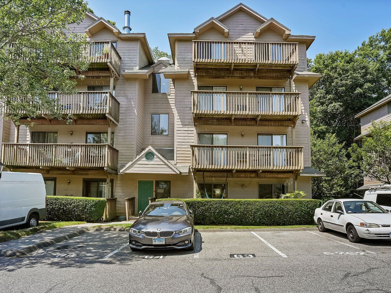 97 Richards Ave APT B10 Norwalk, CT 06854 - Thumbnail 3