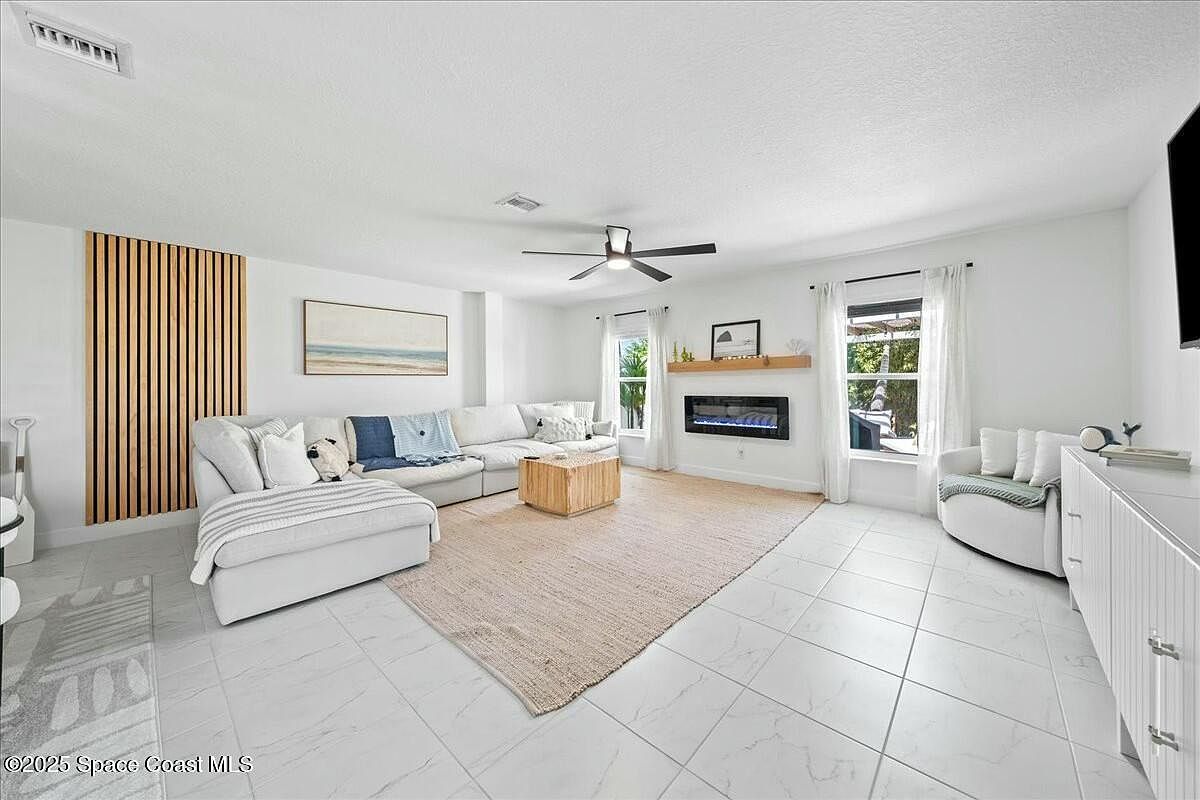 200 Circle Ave Melbourne, FL 32935 - Thumbnail 3