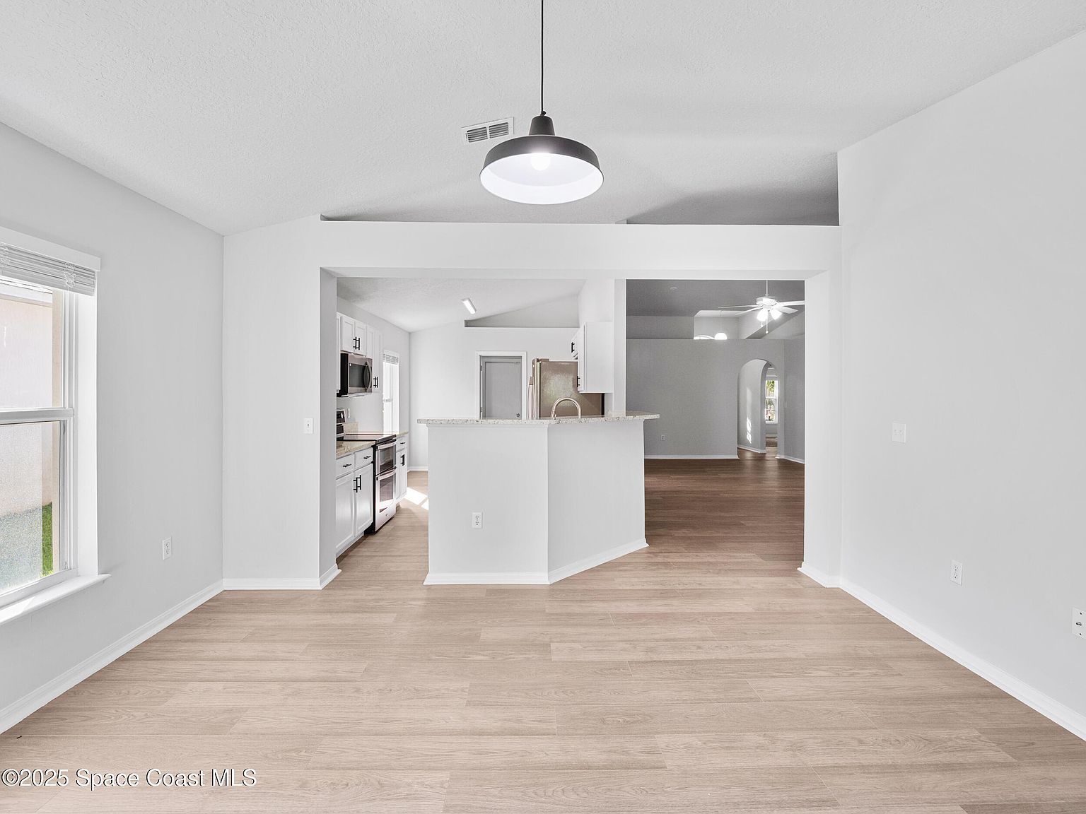 1264 25th Ter SW Vero Beach, FL 32968 - Thumbnail 3