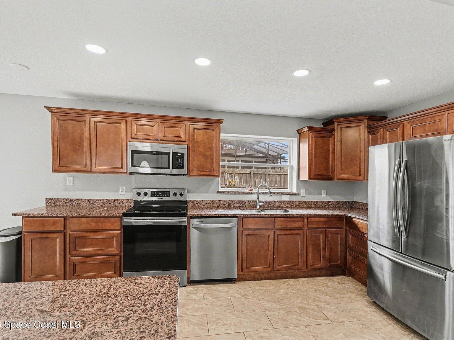 455 Riverside Ave Merritt Island, FL 32953 - Thumbnail 3