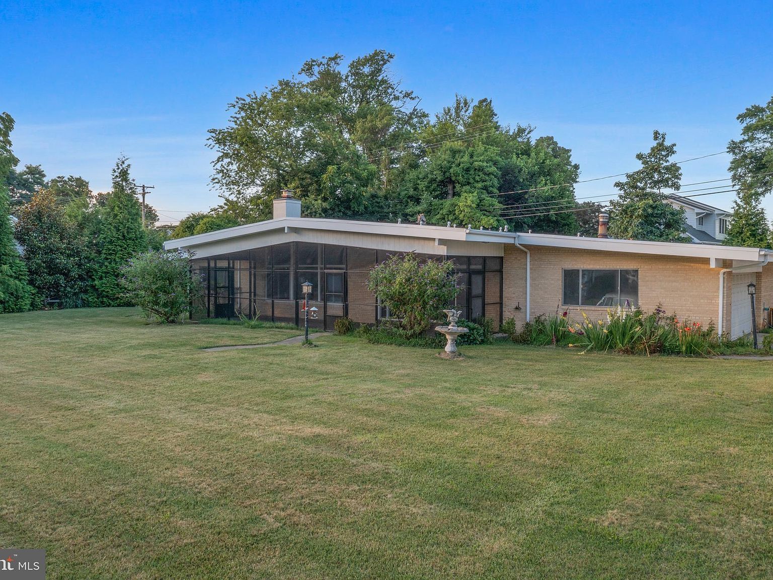 45 E Lake Dr Annapolis, MD 21403 - Thumbnail 3