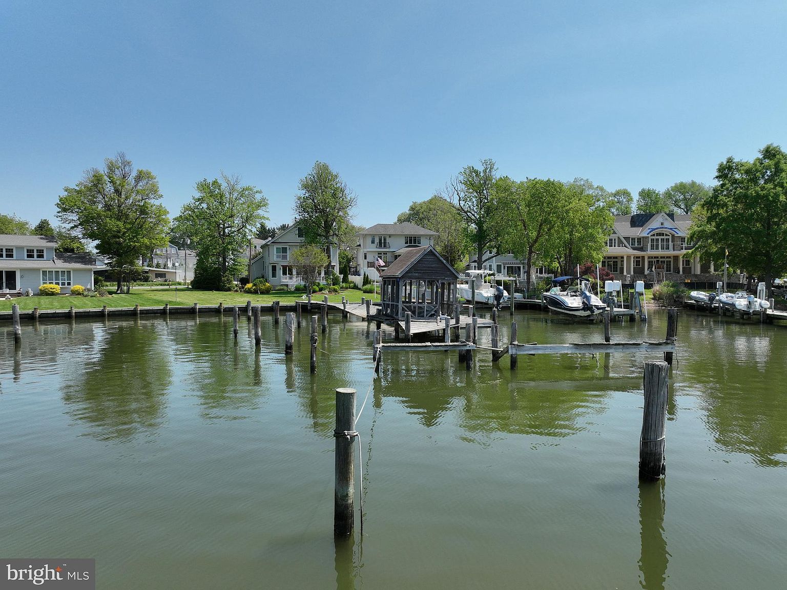 48 E Lake Dr Annapolis, MD 21403 - Thumbnail 3