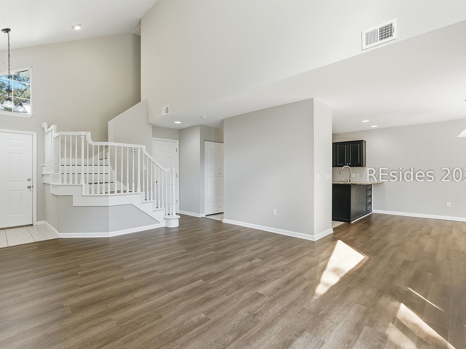 19 Lake Linden Ln #19 Bluffton, SC 29910 - Thumbnail 3