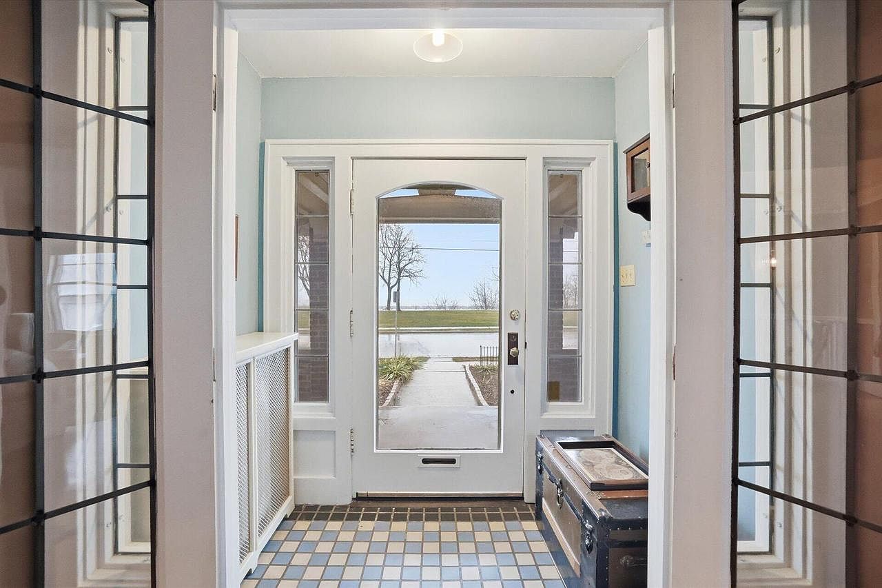 3121 S Superior St Milwaukee, WI 53207 - Thumbnail 3