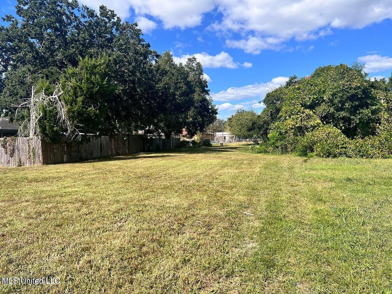 636 Murray St Biloxi, MS 39530 - Thumbnail 3