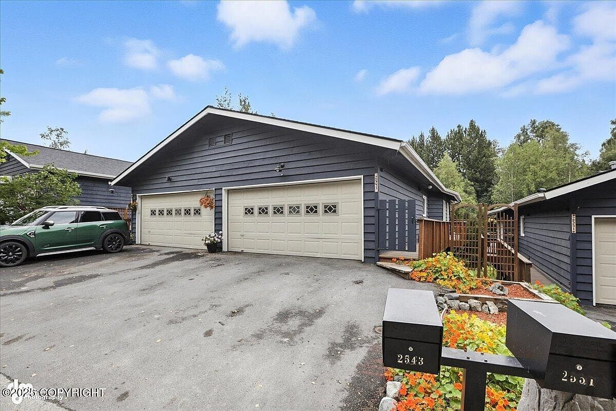 2543 Lahonda Dr #7 Anchorage, AK 99517 - Thumbnail 3