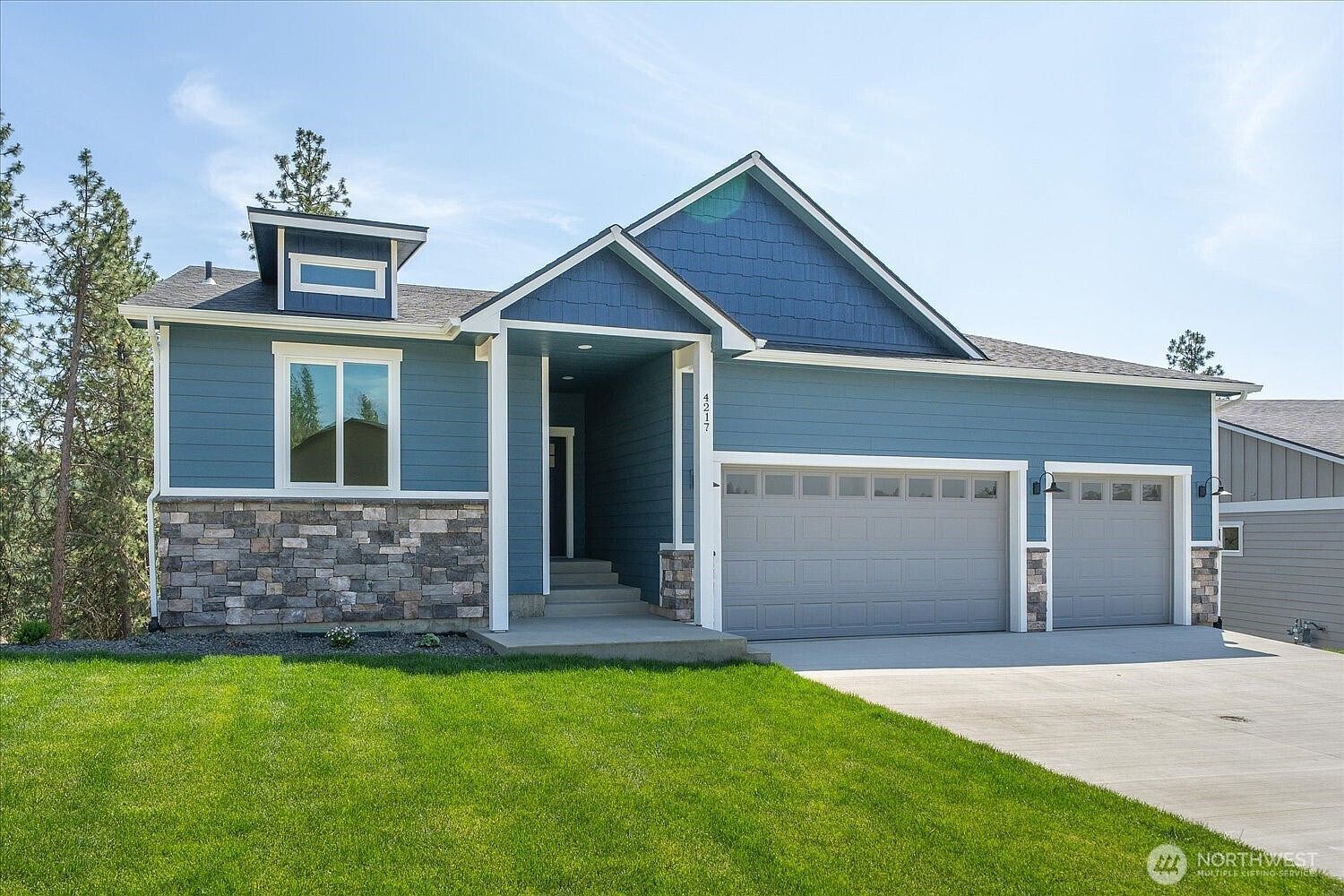 4217 W Tolliver Ct Spokane, WA 99208 - Thumbnail 3