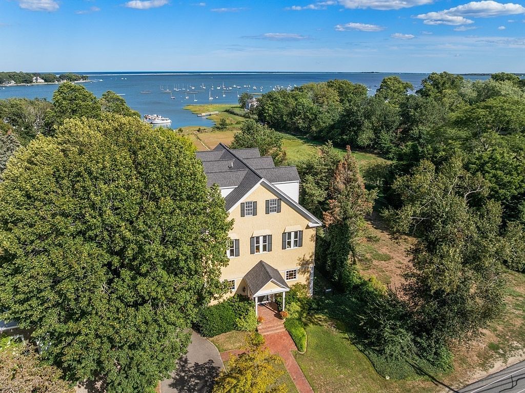 535 Washington St Duxbury, MA 02332 - Thumbnail 3