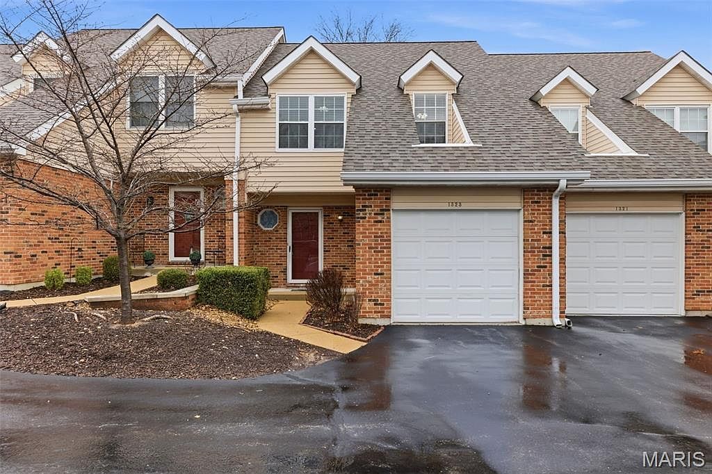 1323 Tahoe Valley Ct Ballwin, MO 63021 - Thumbnail 3