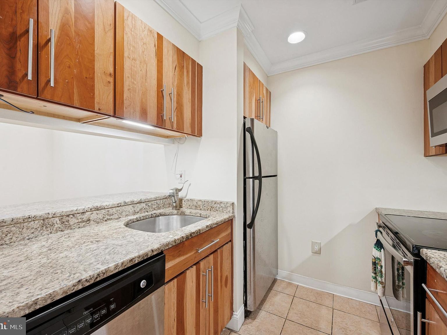 1601 Spring Garden St APT 205 Philadelphia, PA 19130 - Thumbnail 3