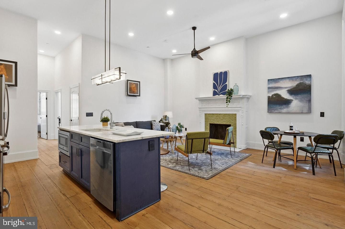 1716 Spruce St UNIT 2 Philadelphia, PA 19103 - Thumbnail 3