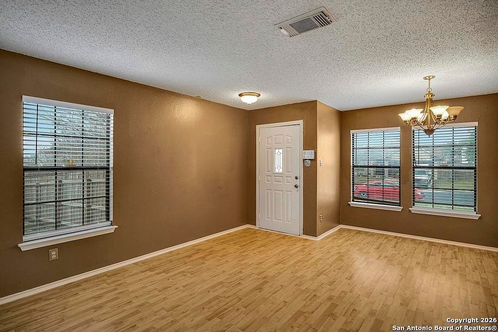 7931 Pecan Hts San Antonio, TX 78244 - Thumbnail 3