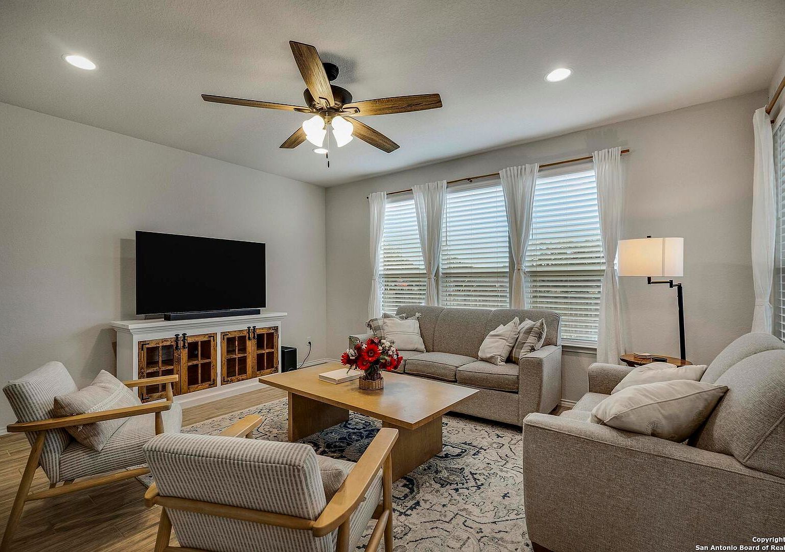 151 Inverness Boerne, TX 78015 - Thumbnail 3