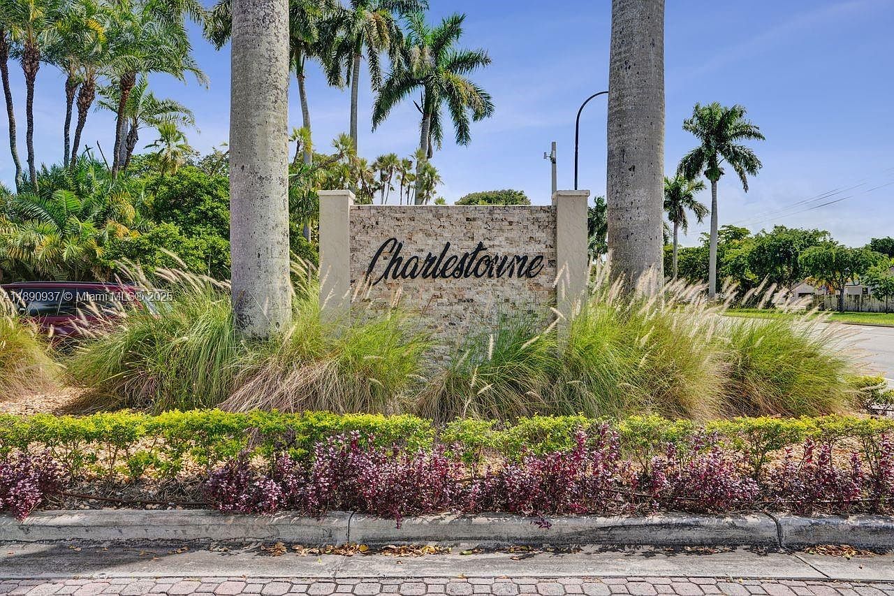 10190 SW 138th Ct Miami, FL 33186 - Thumbnail 3