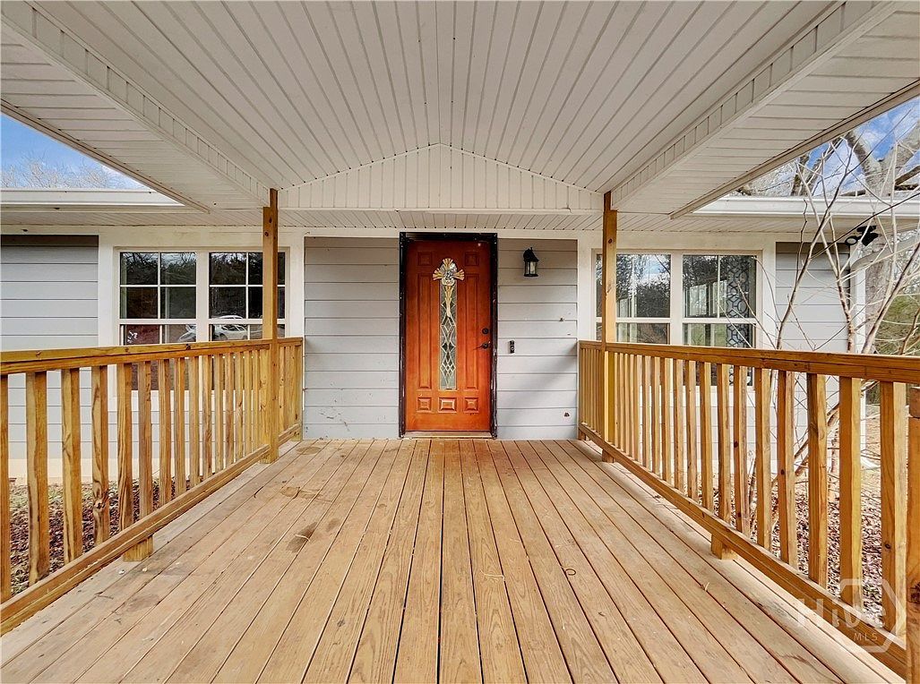 1271 Della Slaton Rd Comer, GA 30629 - Thumbnail 3