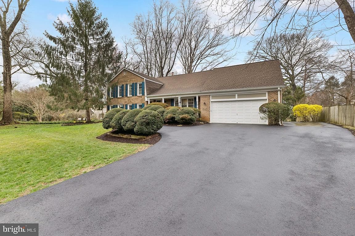 2698 Linda Marie Dr Oakton, VA 22124 - Thumbnail 3