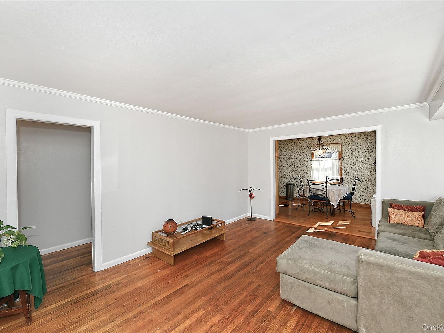 37 Chester St East Northport, NY 11731 - Thumbnail 3