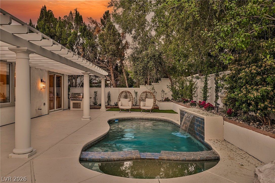 925 Granger Farm Way Las Vegas, NV 89145 - Thumbnail 3