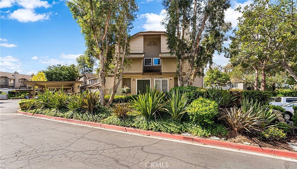 24304 Val Verde Ct Laguna Hills, CA 92653 - Thumbnail 3