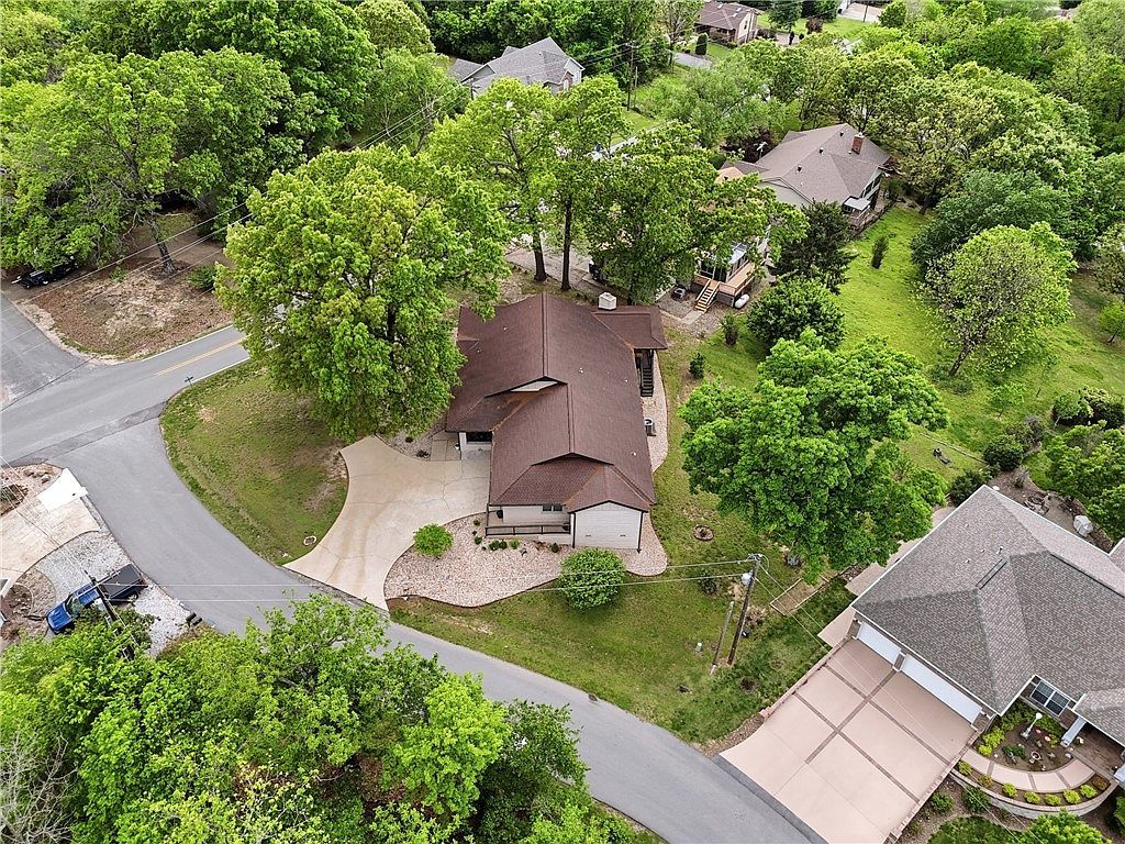 76 Sherlock Dr Bella Vista, AR 72715 - Thumbnail 3