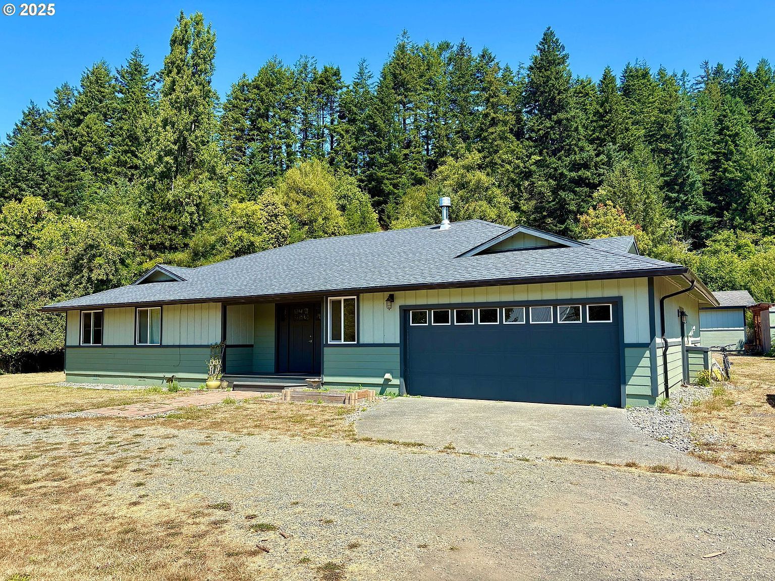 94345 Orchard Ln Gold Beach, OR 97444 - Thumbnail 3