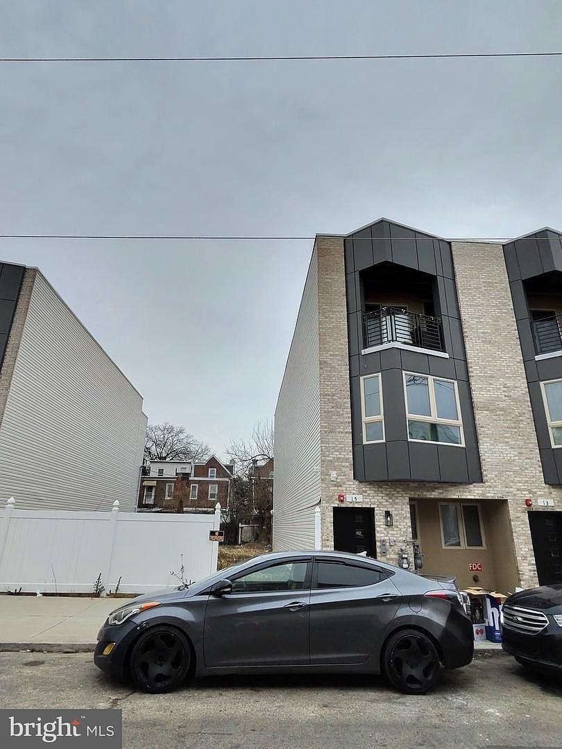 17 N Farson St Philadelphia, PA 19139 - Thumbnail 3