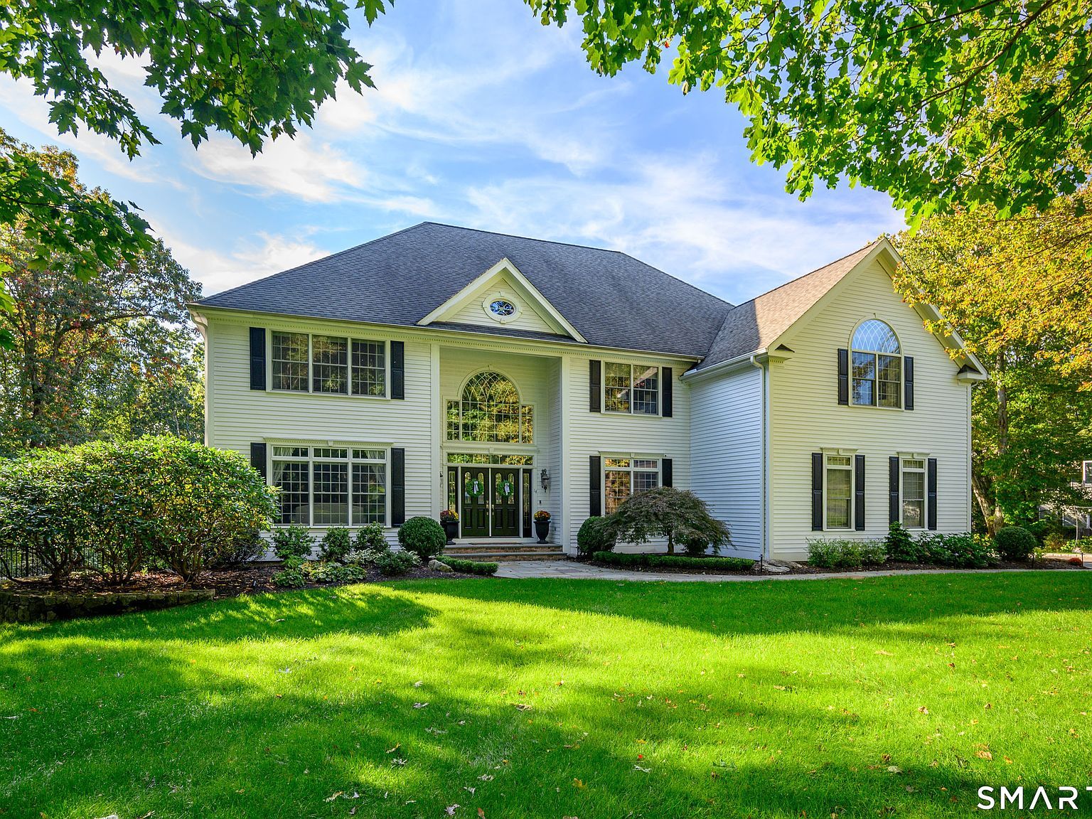 14 Merlins Ln Newtown, CT 06470 - Thumbnail 3