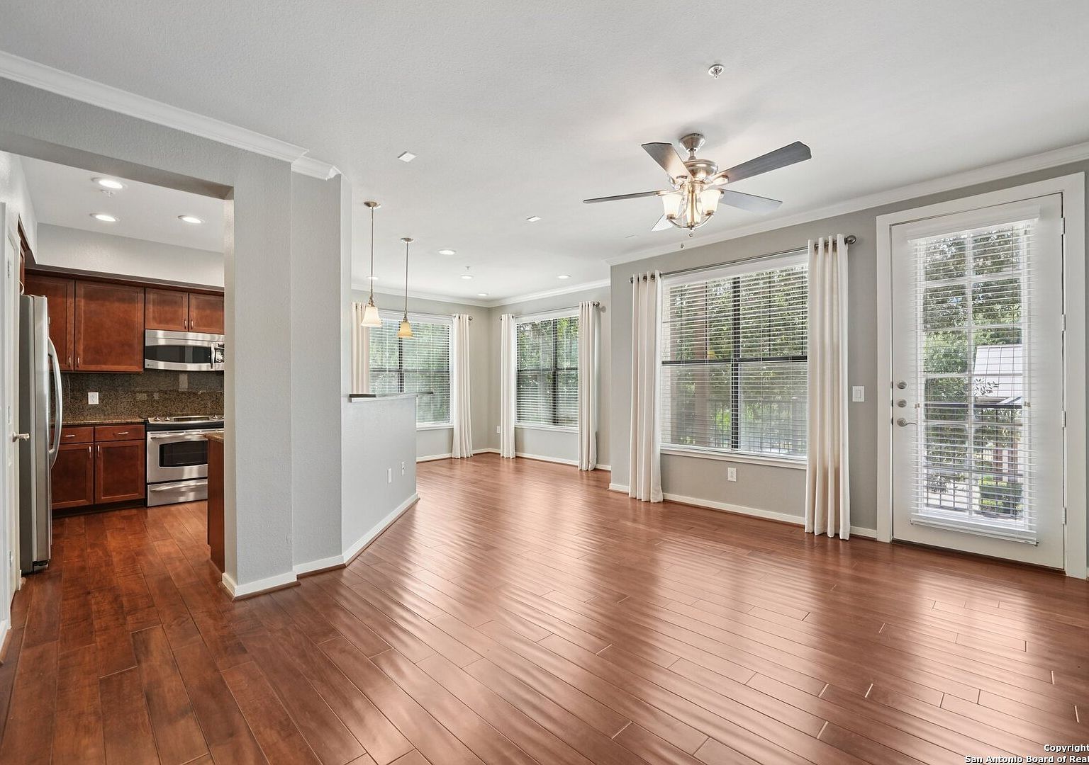 7342 Oak Manor Dr APT 4209 San Antonio, TX 78229 - Thumbnail 3