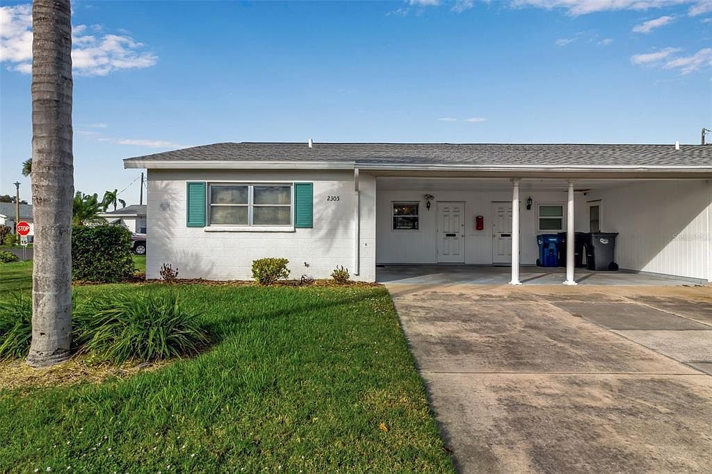 2305 Bayshore Gardens Pkwy Bradenton, FL 34207 - Thumbnail 3