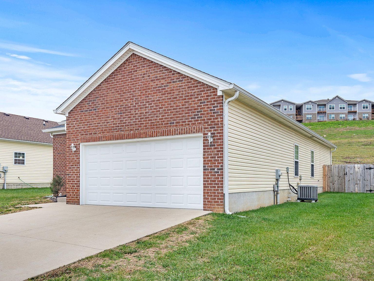 364 Oxford Cir Richmond, KY 40475 - Thumbnail 3