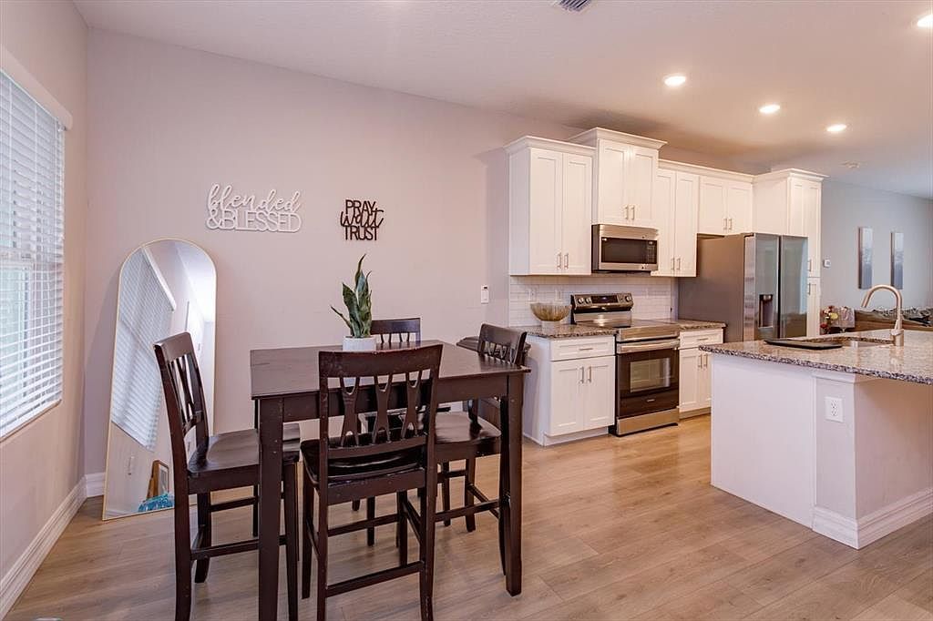 884 Klondike St Winter Garden, FL 34787 - Thumbnail 3