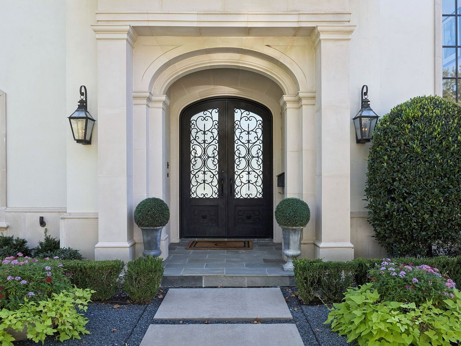 4210 Gloster Rd Dallas, TX 75220 - Thumbnail 3