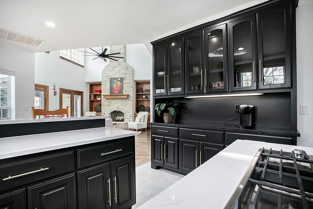 201 N Cherry St Fredericksburg, TX 78624 - Thumbnail 3