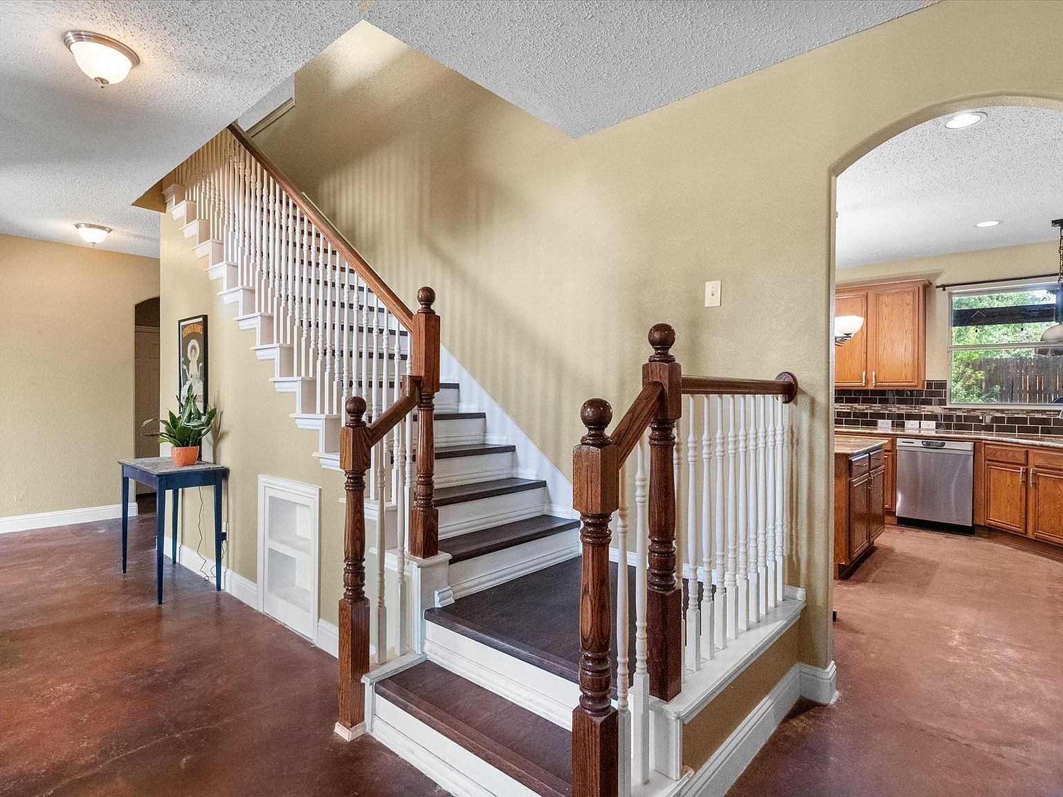 1305 Liverpool Ln Mansfield, TX 76063 - Thumbnail 3