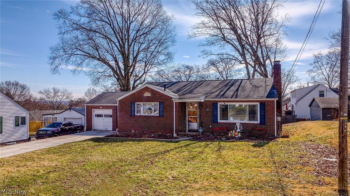 1410 Colonial Blvd NE Canton, OH 44714 - Thumbnail 3