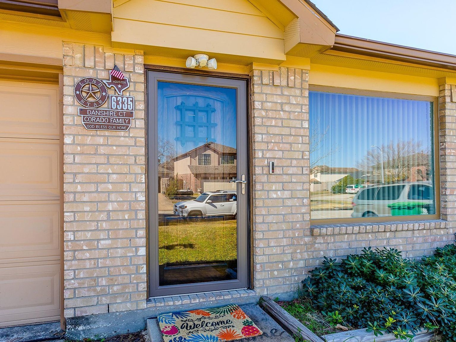 6335 Danshire Ct Houston, TX 77049 - Thumbnail 3