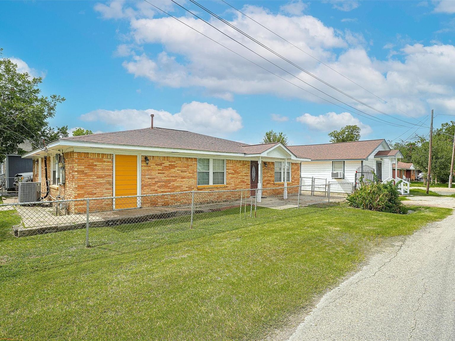 4515 Salina St Houston, TX 77026 - Thumbnail 3