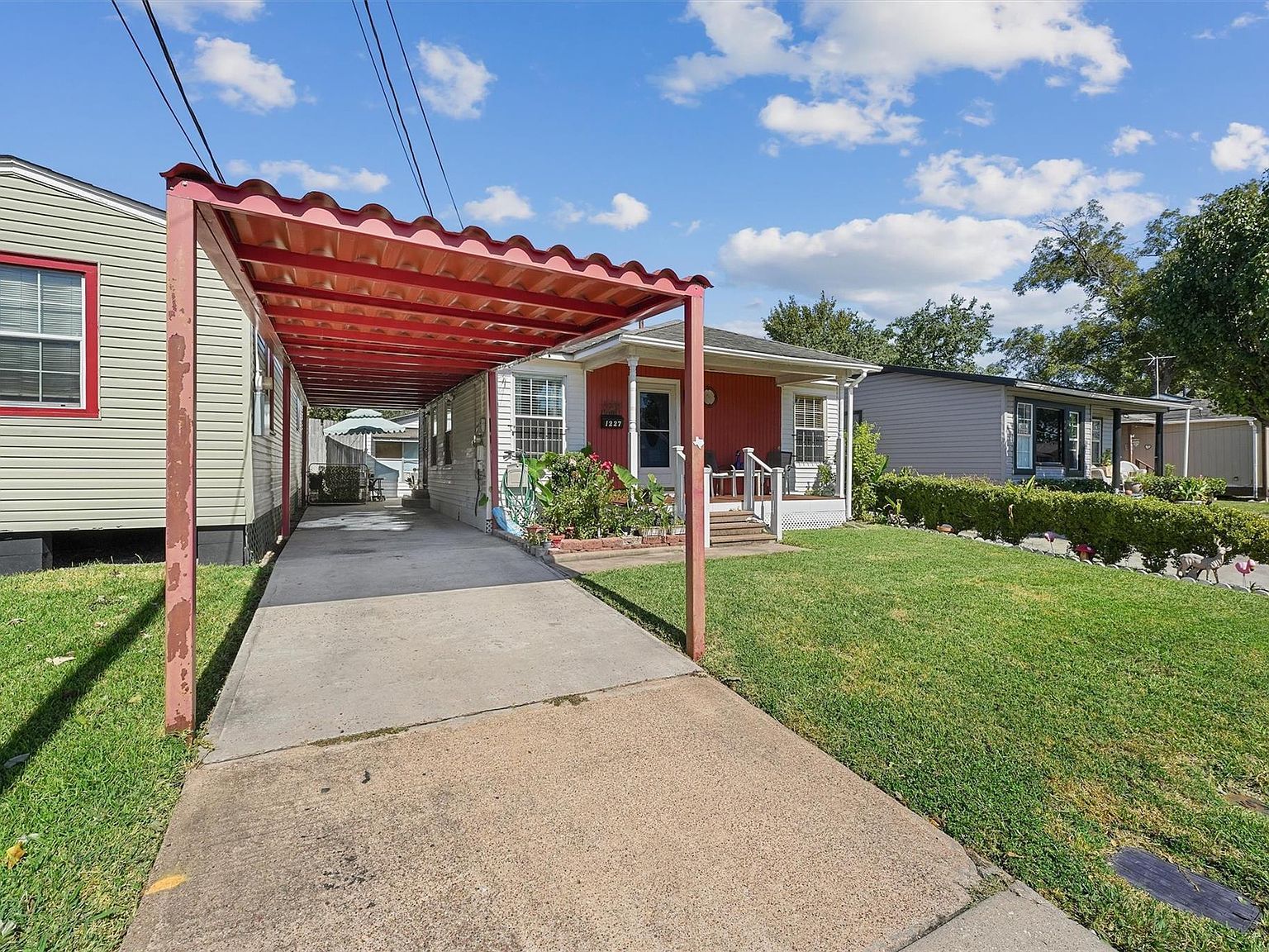 1227 Common Park Dr Houston, TX 77009 - Thumbnail 3