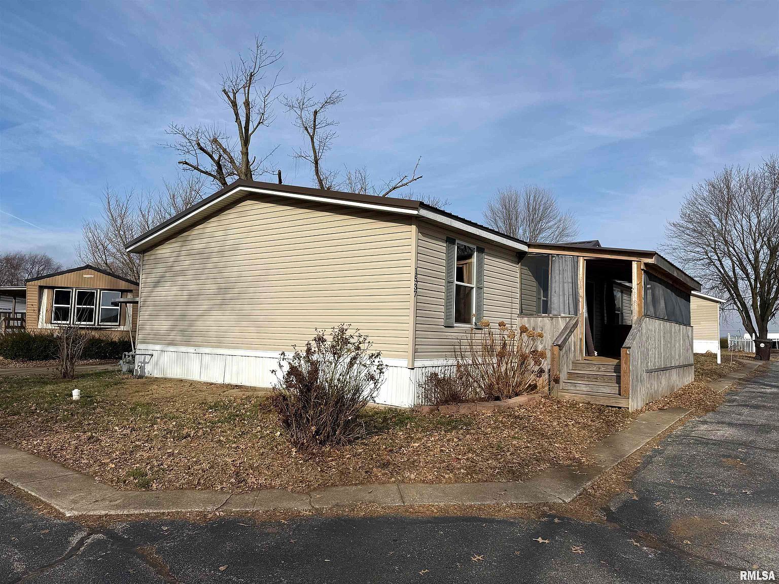 1537 Zellerman Ave Quincy, IL 62305 - Thumbnail 3