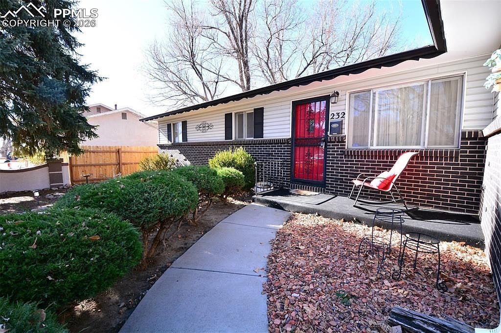 232 S Garo Ave Colorado Springs, CO 80910 - Thumbnail 3