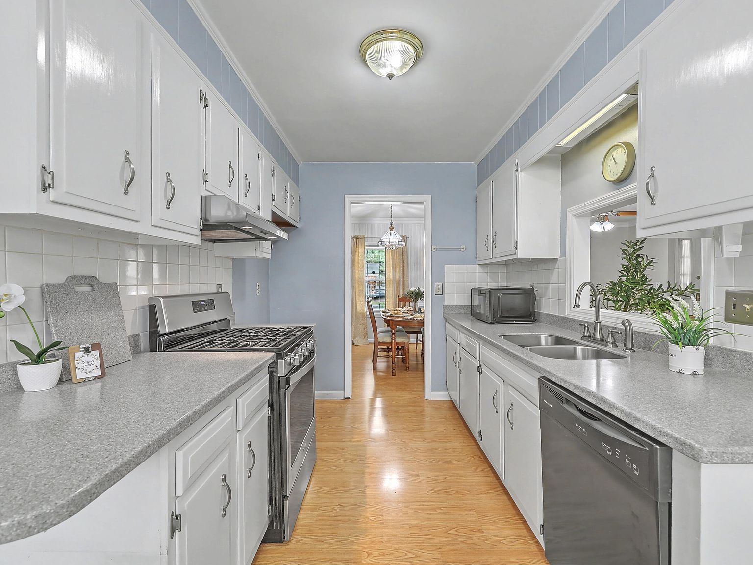 8465 Yorkshire Ln North Charleston, SC 29406 - Thumbnail 3