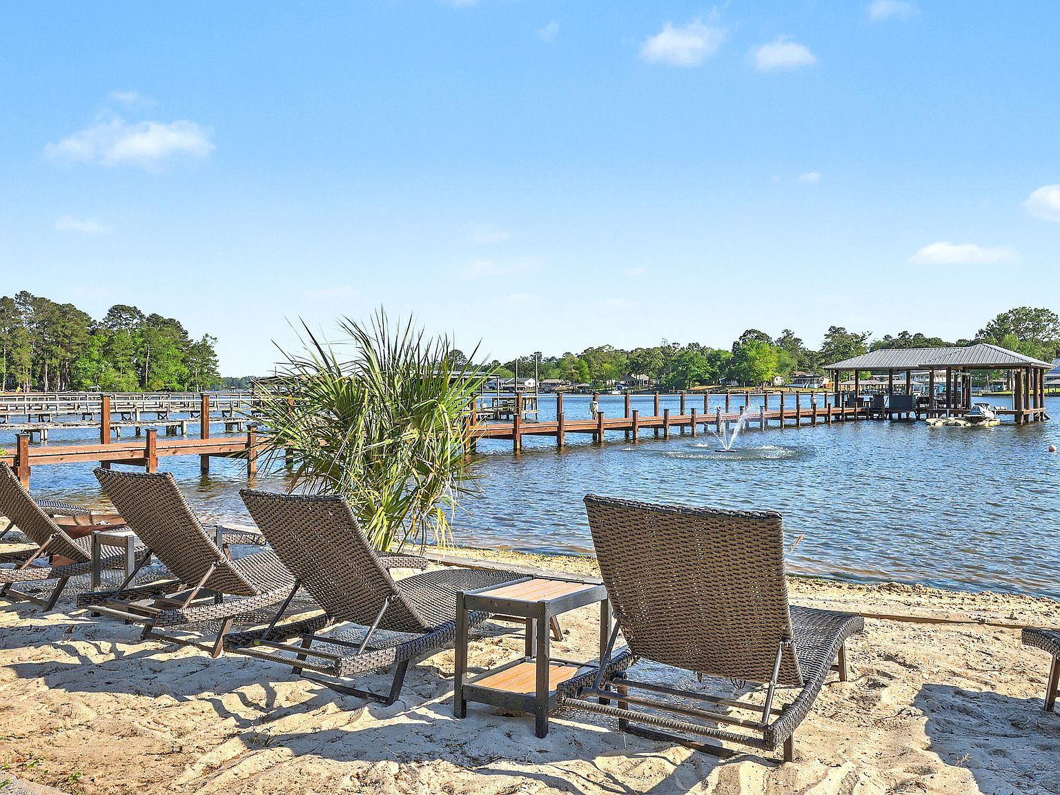 1537 Litzler Dr Manning, SC 29102 - Thumbnail 3