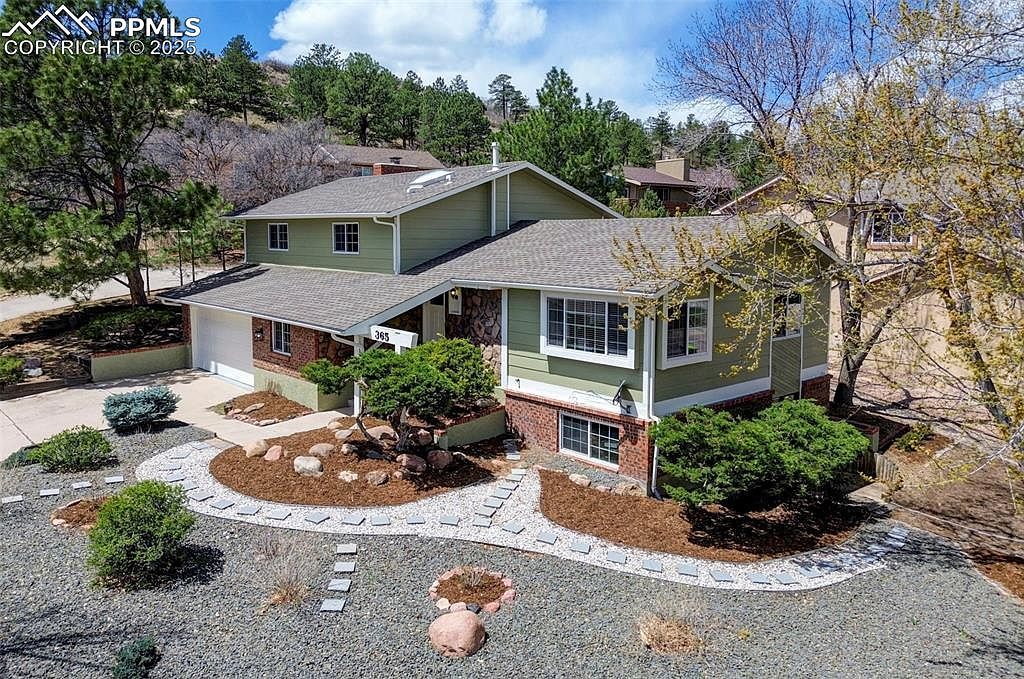 365 Waco Ct Colorado Springs, CO 80919 - Thumbnail 3