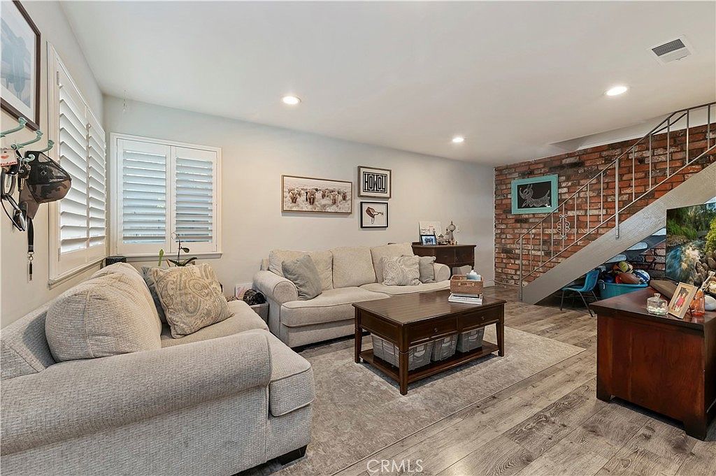 16406 Vista Roma Cir #115 Huntington Beach, CA 92649 - Thumbnail 3