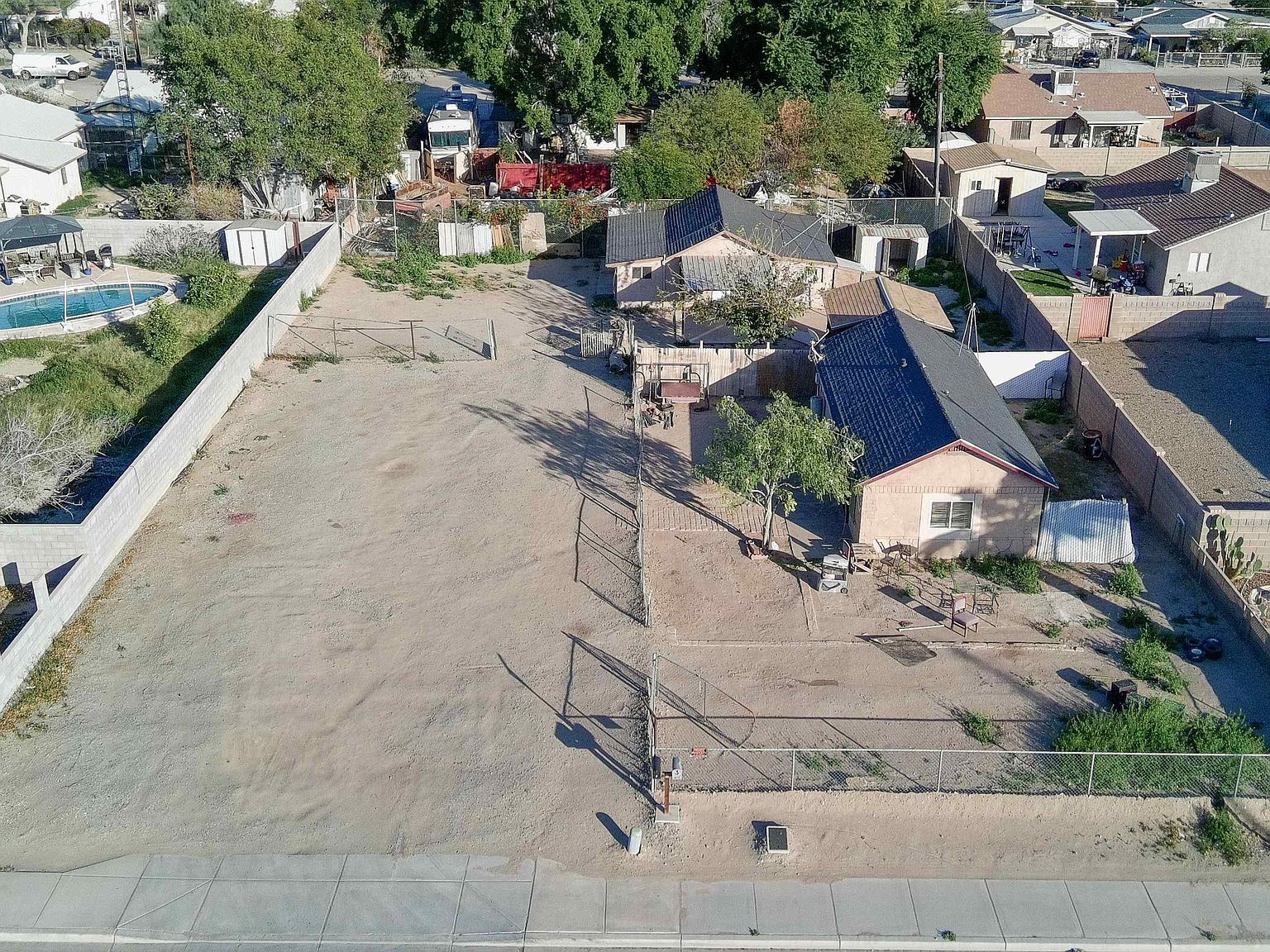 881 S Avenue C Yuma, AZ 85364 - Thumbnail 3