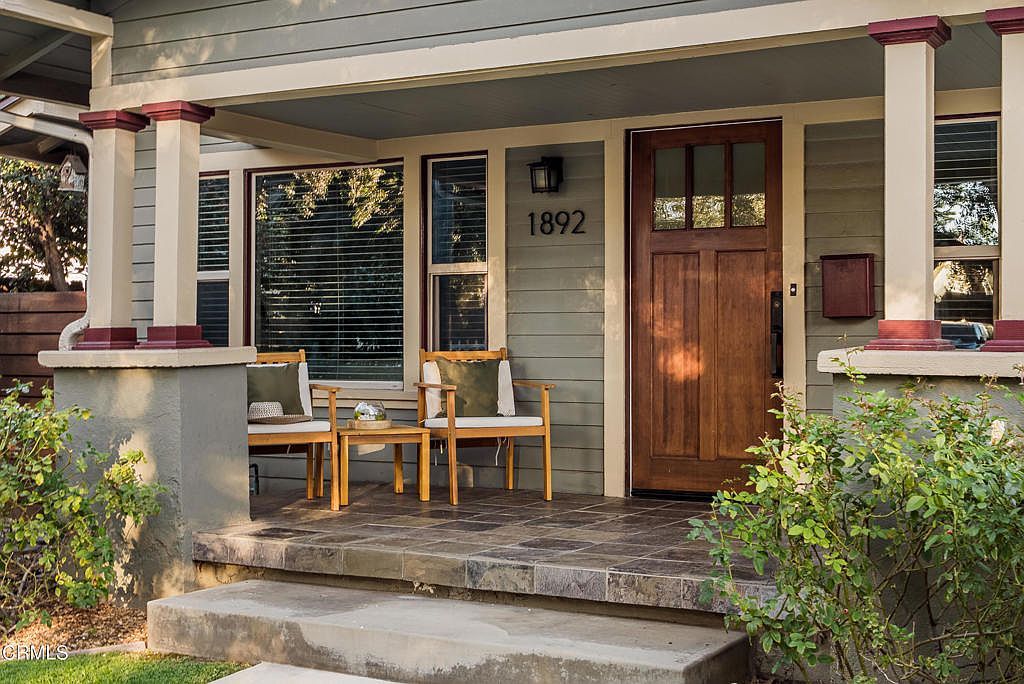 1892 N Marengo Ave Pasadena, CA 91103 - Thumbnail 3